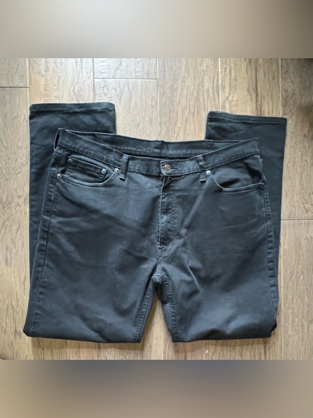 Levi's 541 Men’s 40x34 Athletic Taper Black Denim Jeans Sits At Waist Relax Feel